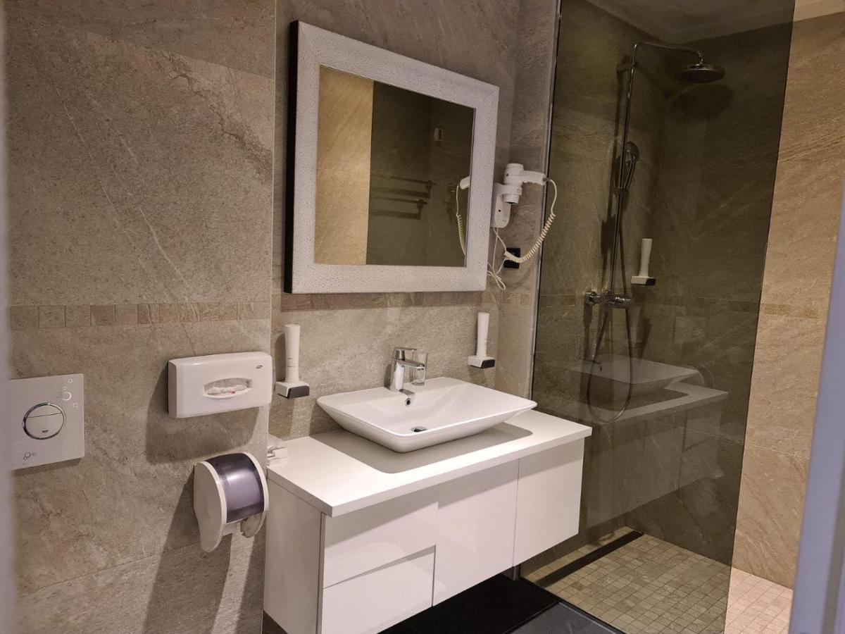 Carpe Diem Boutique Hotel Zenica Eksteriør bilde